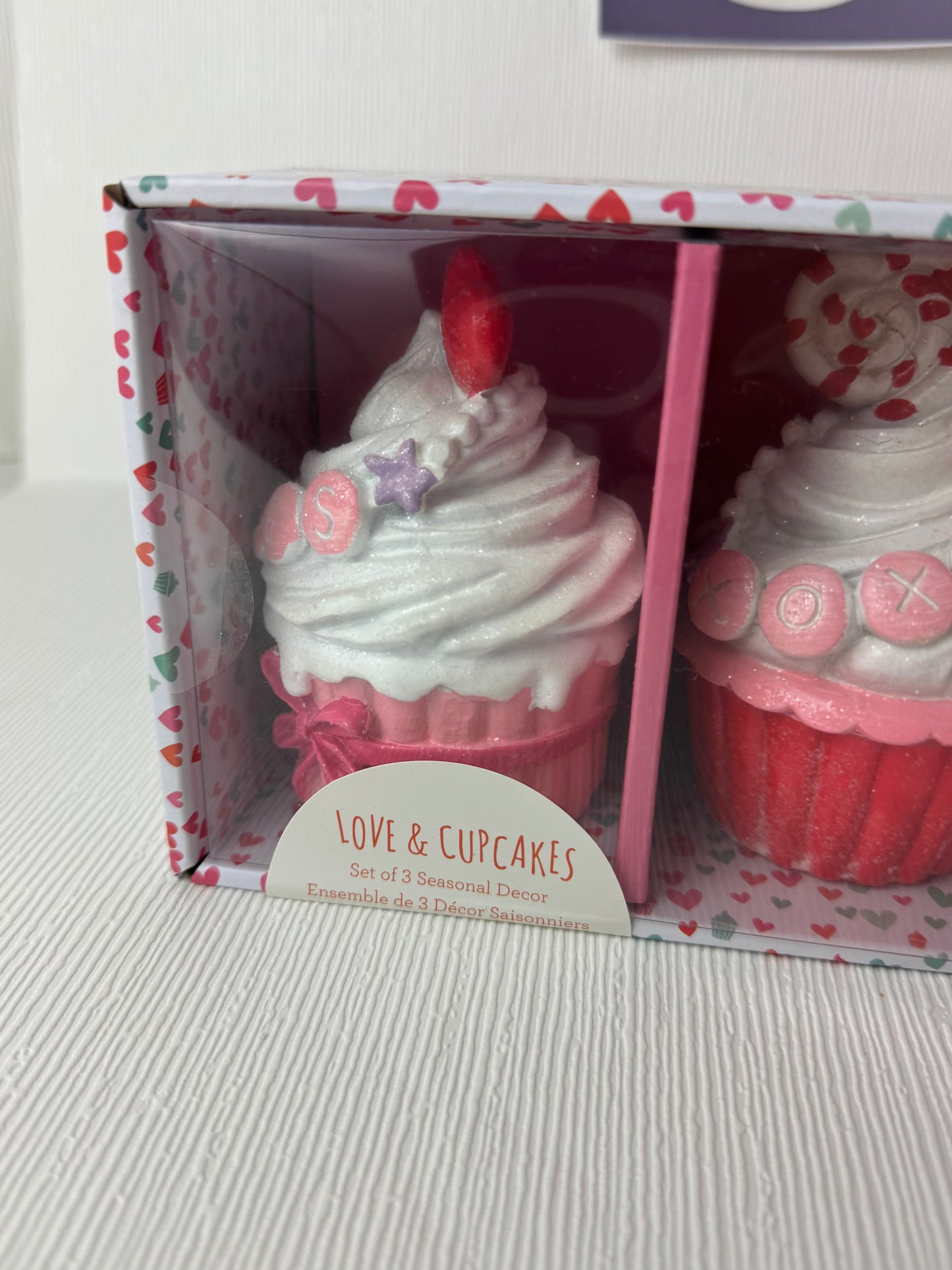Love & Cupcakes Valentine Cupcakes