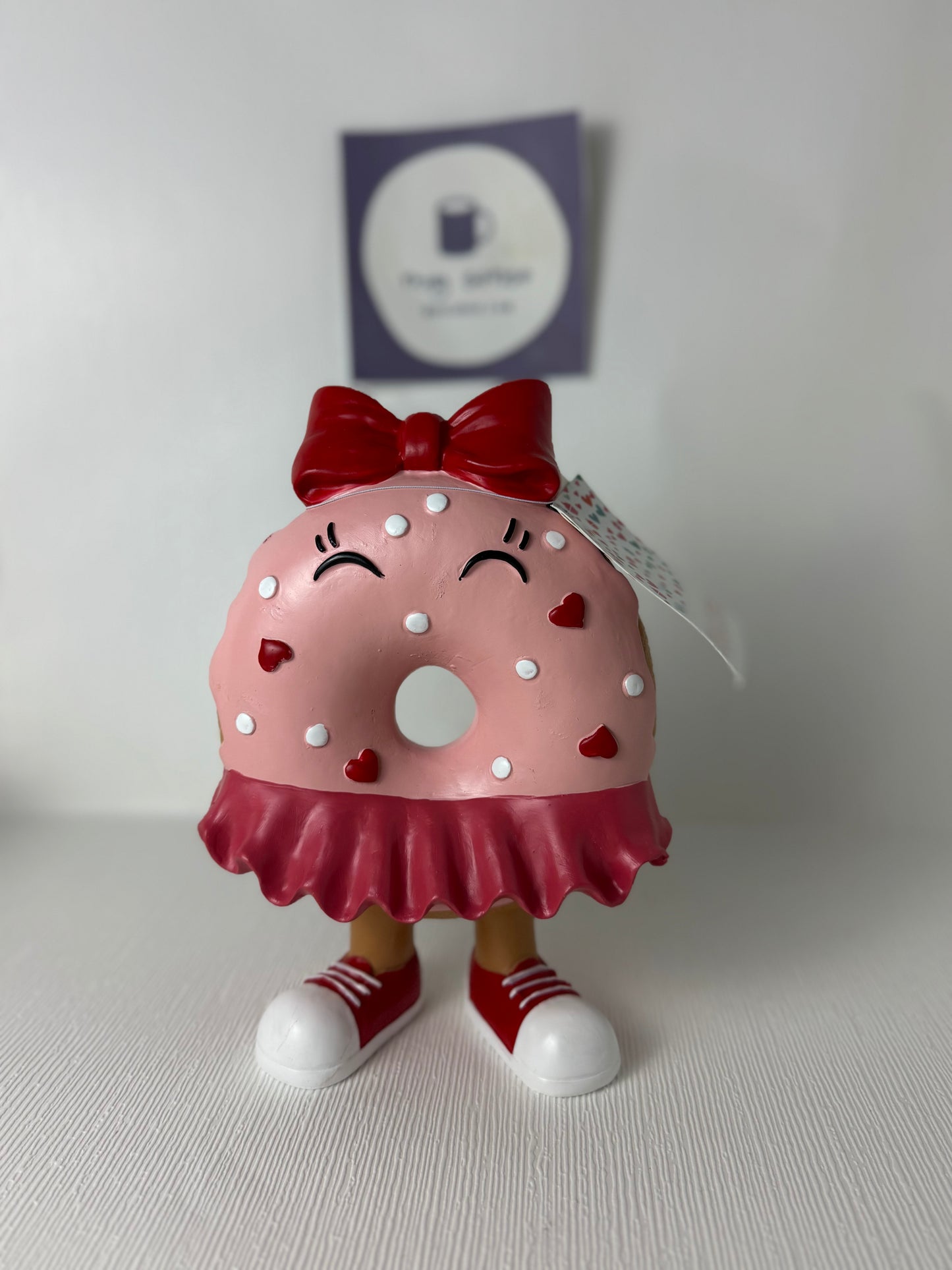 Love & Cupcakes Large Donut Girl