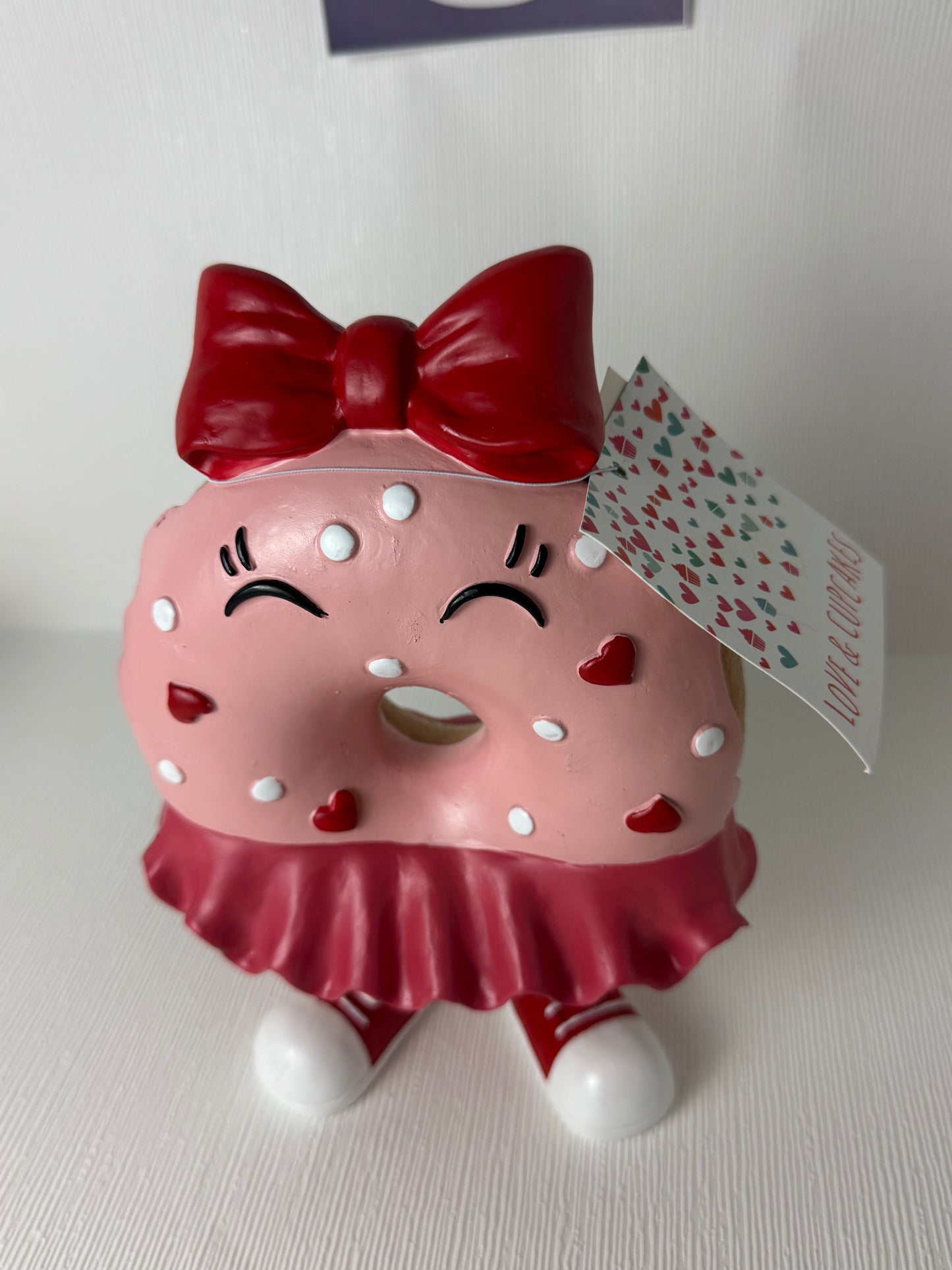 Love & Cupcakes Large Donut Girl