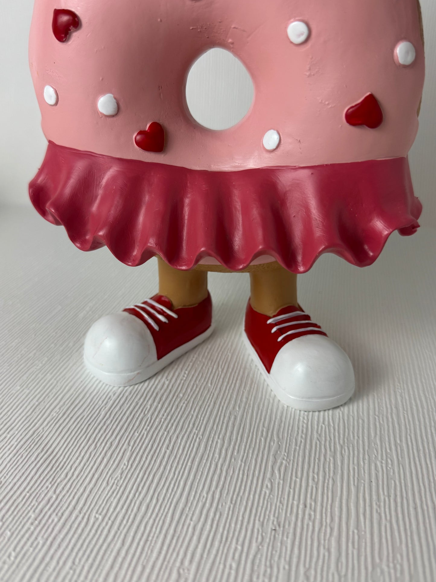 Love & Cupcakes Large Donut Girl