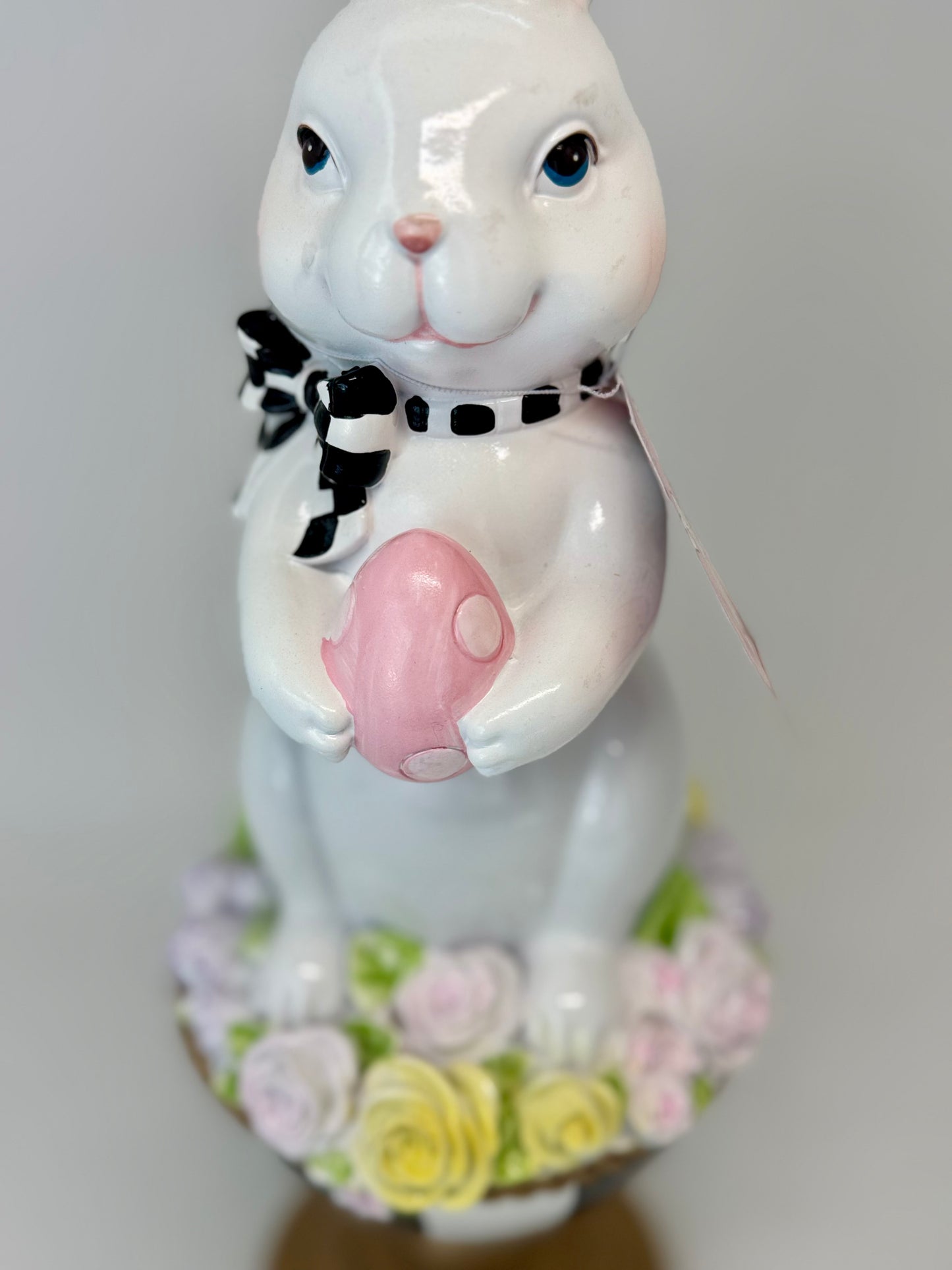 Tophat & Tail Bunny Flower Checkered Pedestal Decor