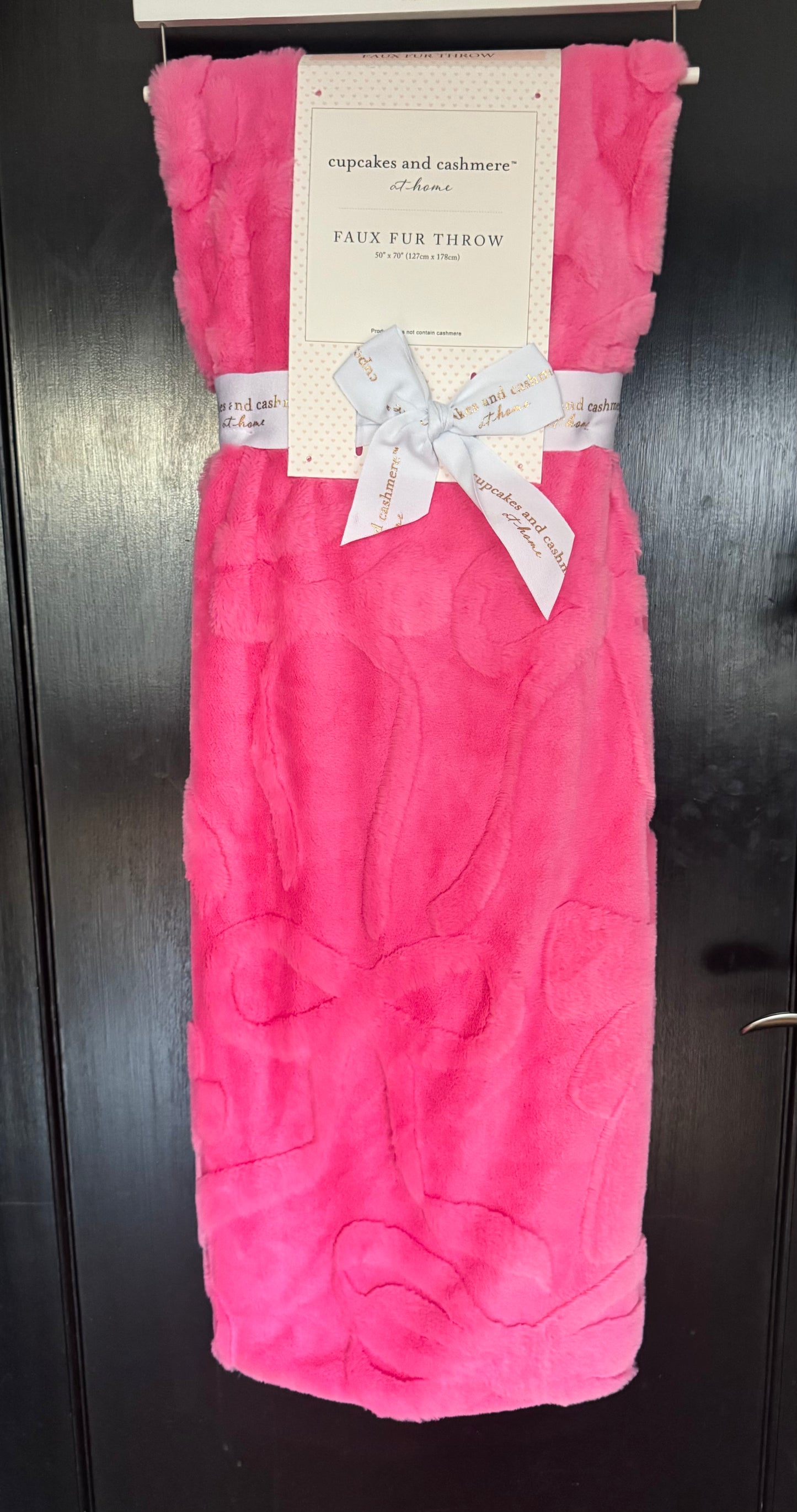 Cupcake & Cashmere Pink Bow Plush Throw