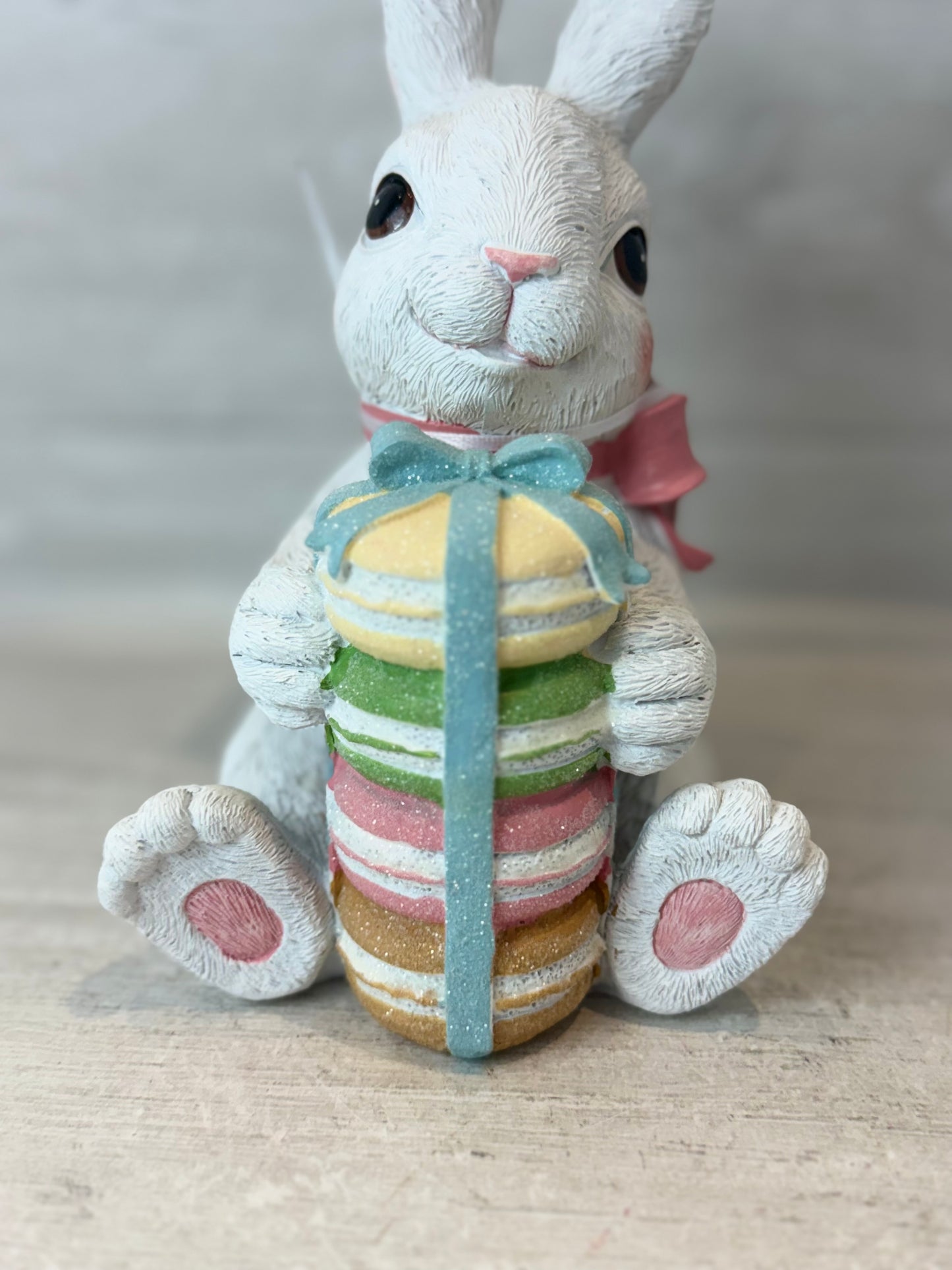 Cupcakes & Cashmere Bunny with Macarons