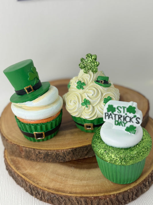 Lucky Lane St. Patrick's Day Cupcakes Set