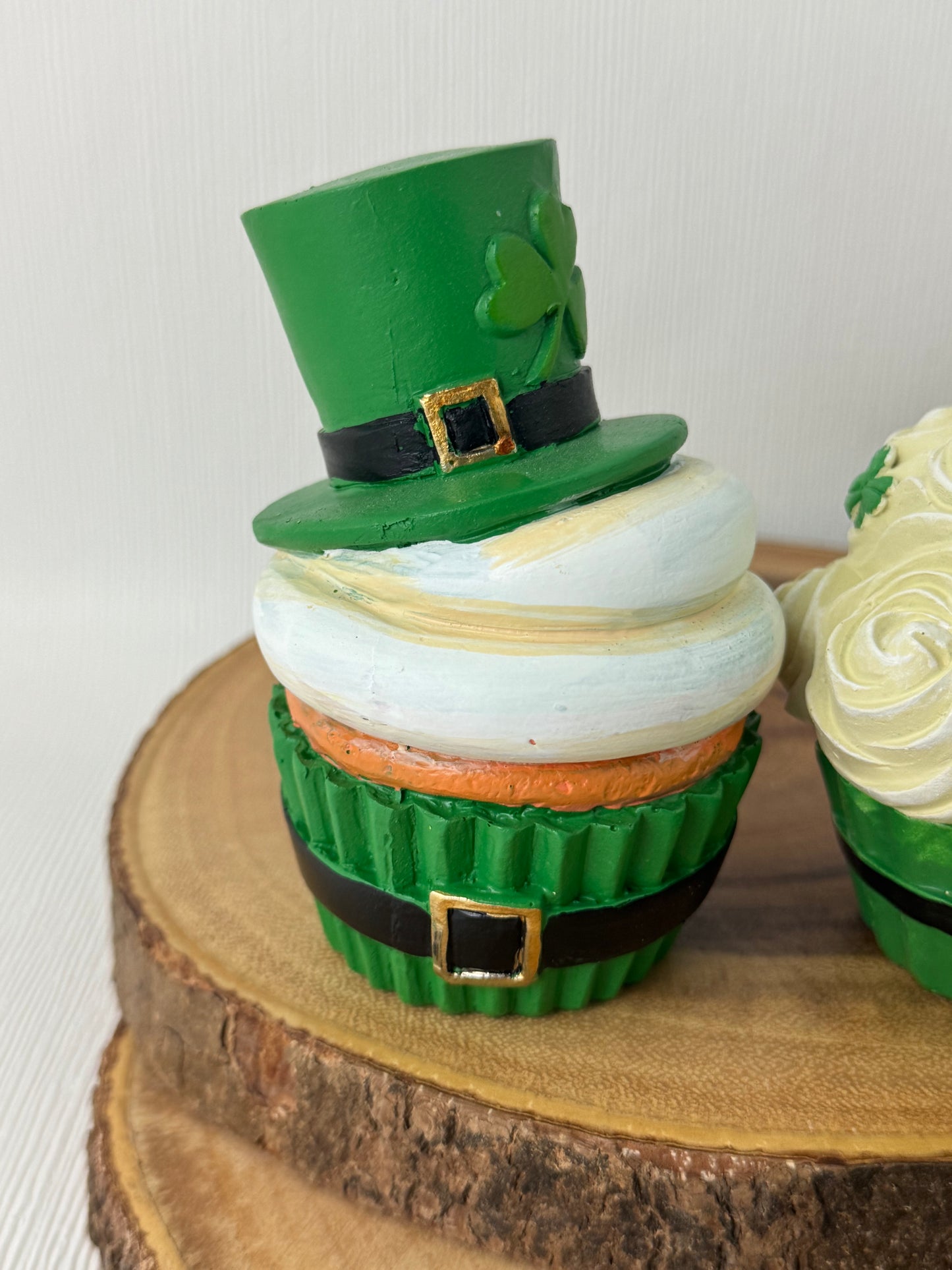 Lucky Lane St. Patrick's Day Cupcakes Set