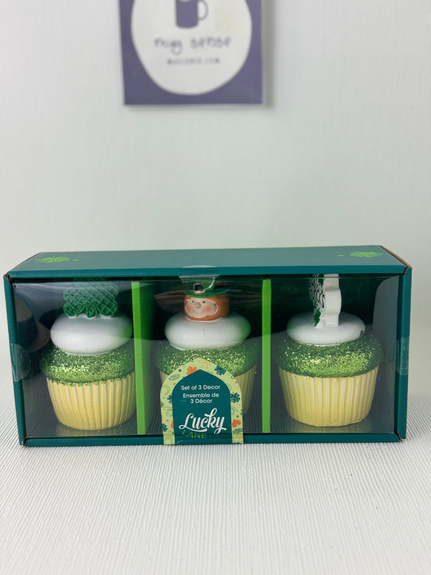Lucky Lane St. Patrick's Day Cupcakes (Glitter)