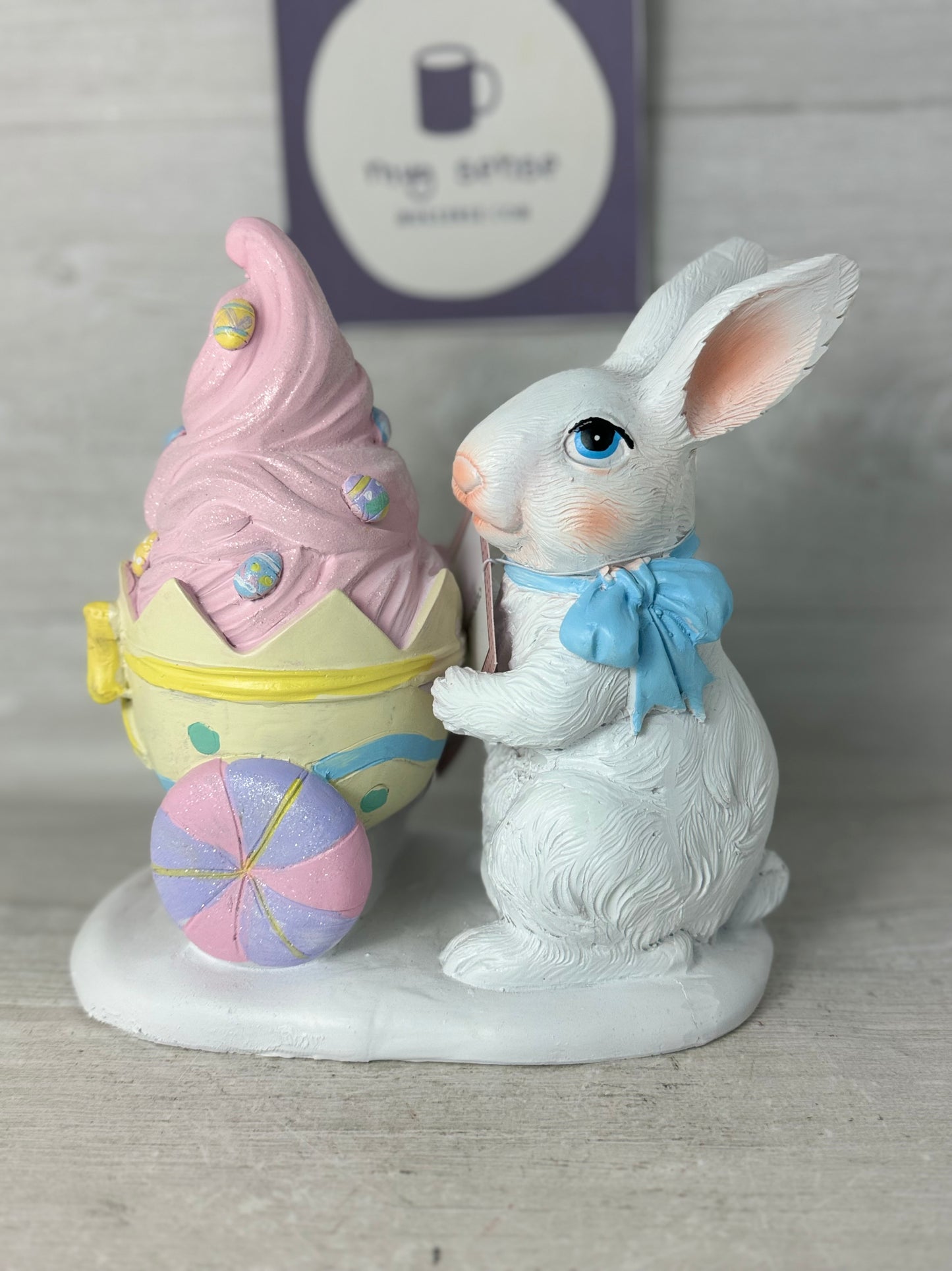 Cupcakes & Cashmere Bunny with Ice Cream