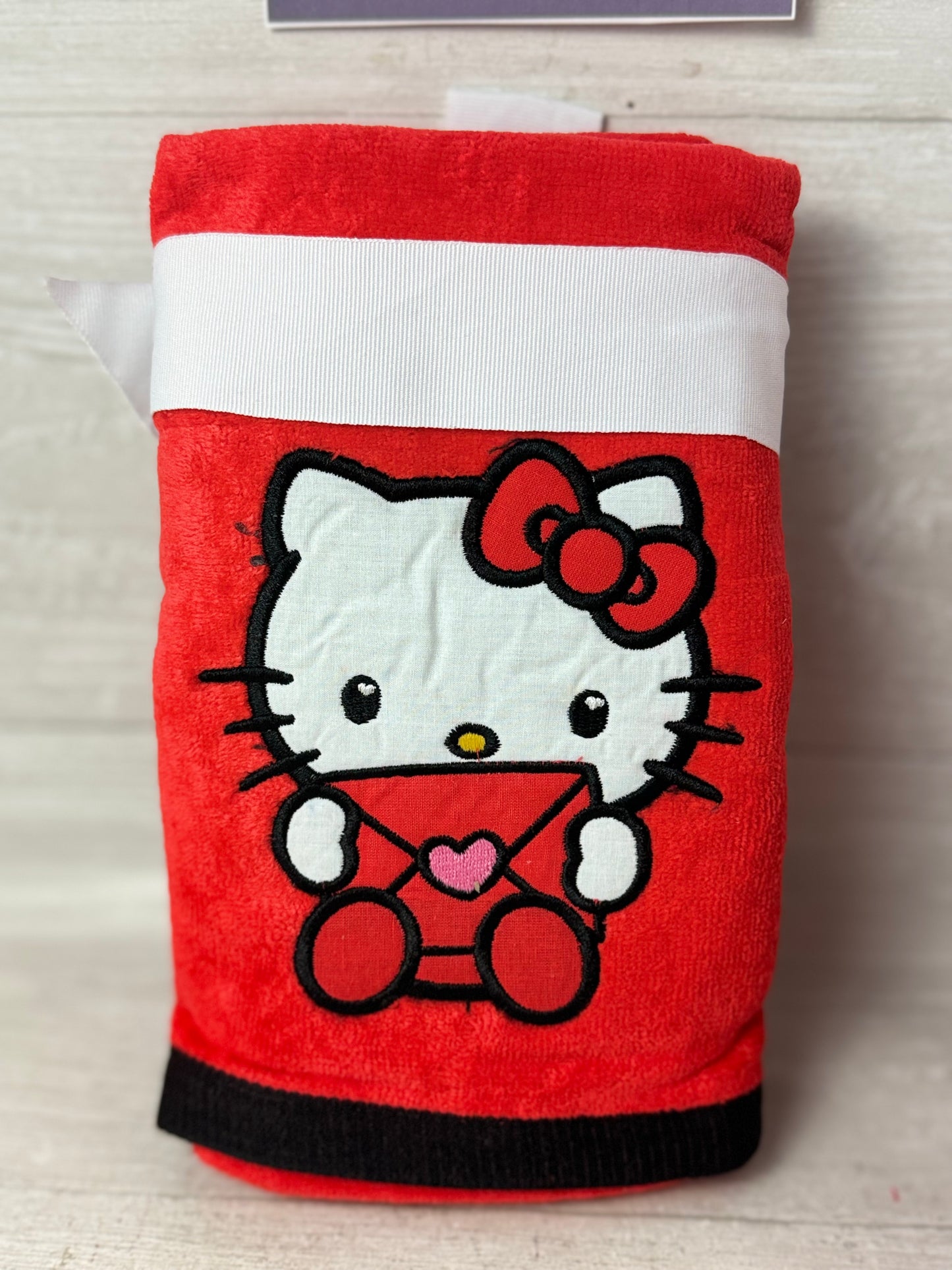 Hello Kitty Red Valentines Hand Towels