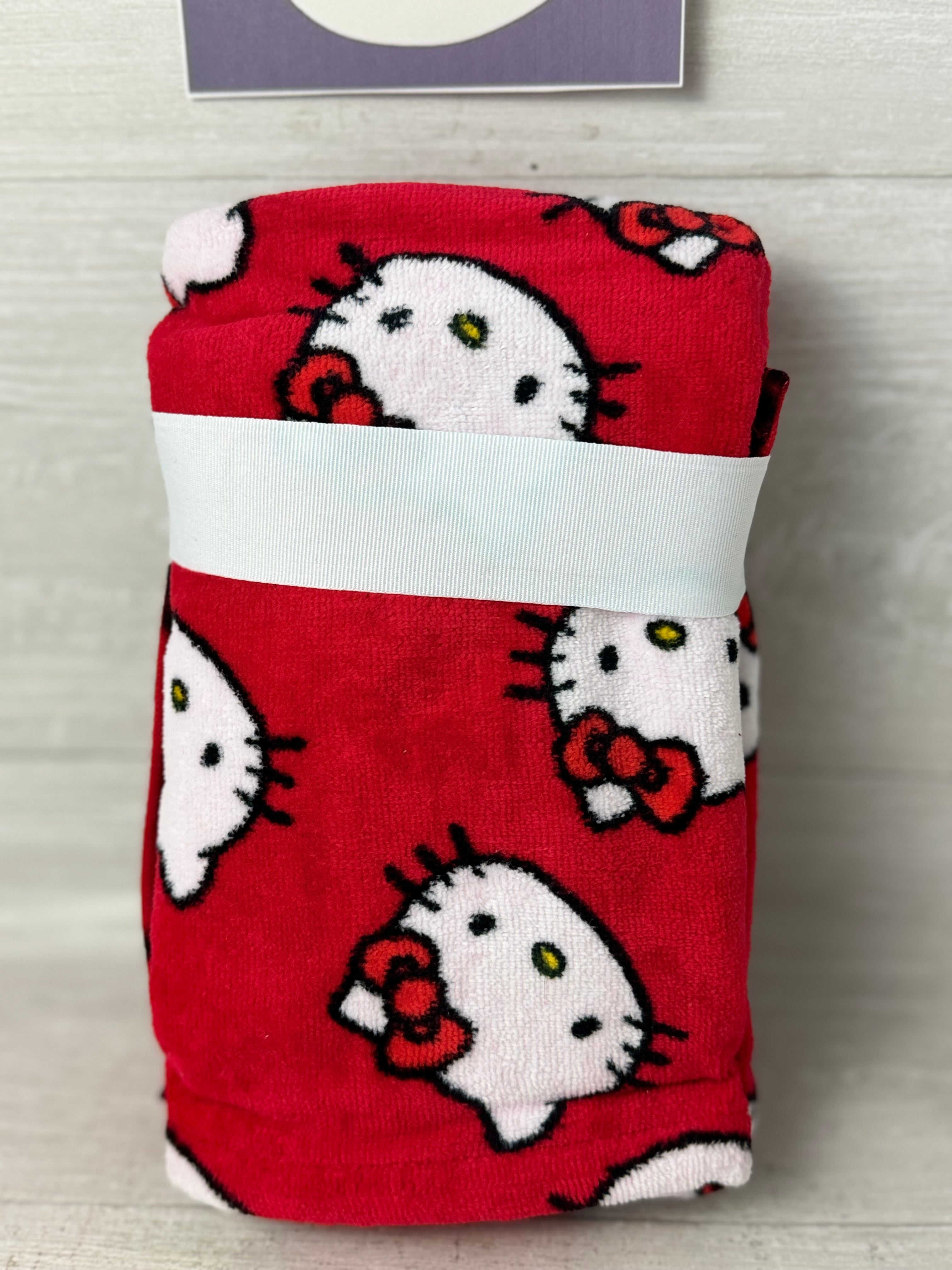 Hello kitty newest towels and mug