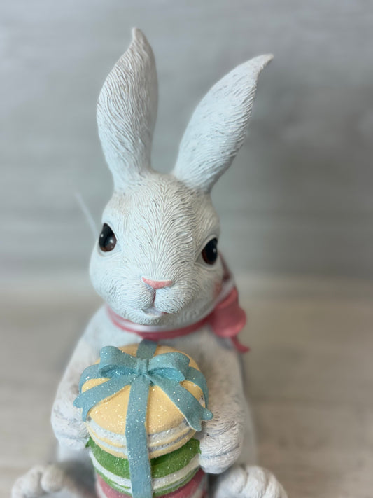 Cupcakes & Cashmere Bunny with Macarons