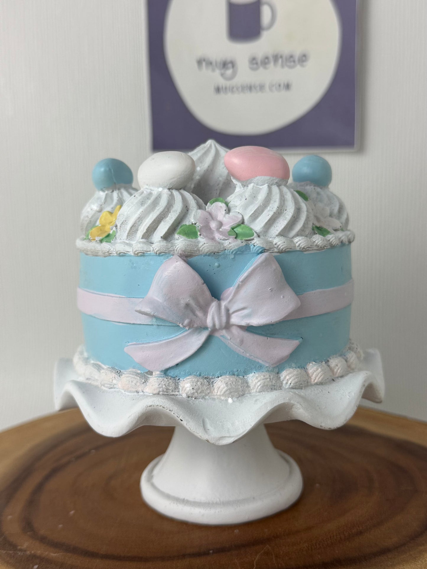 Sweet Treats Mini Easter Egg Cake Decor (Violet Bow)