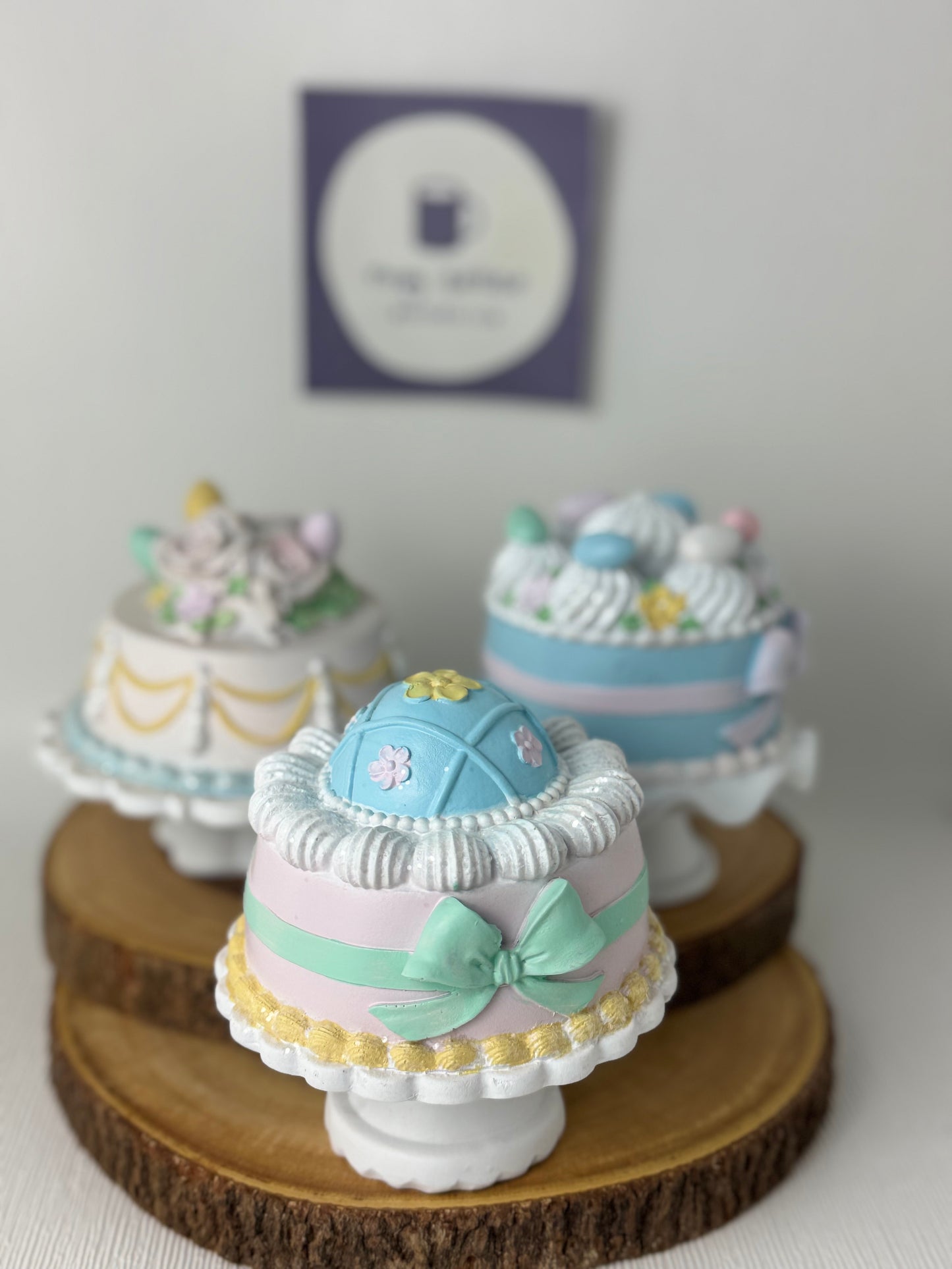 Sweet Treats Mini Easter Egg Cake Decor (Violet Bow)