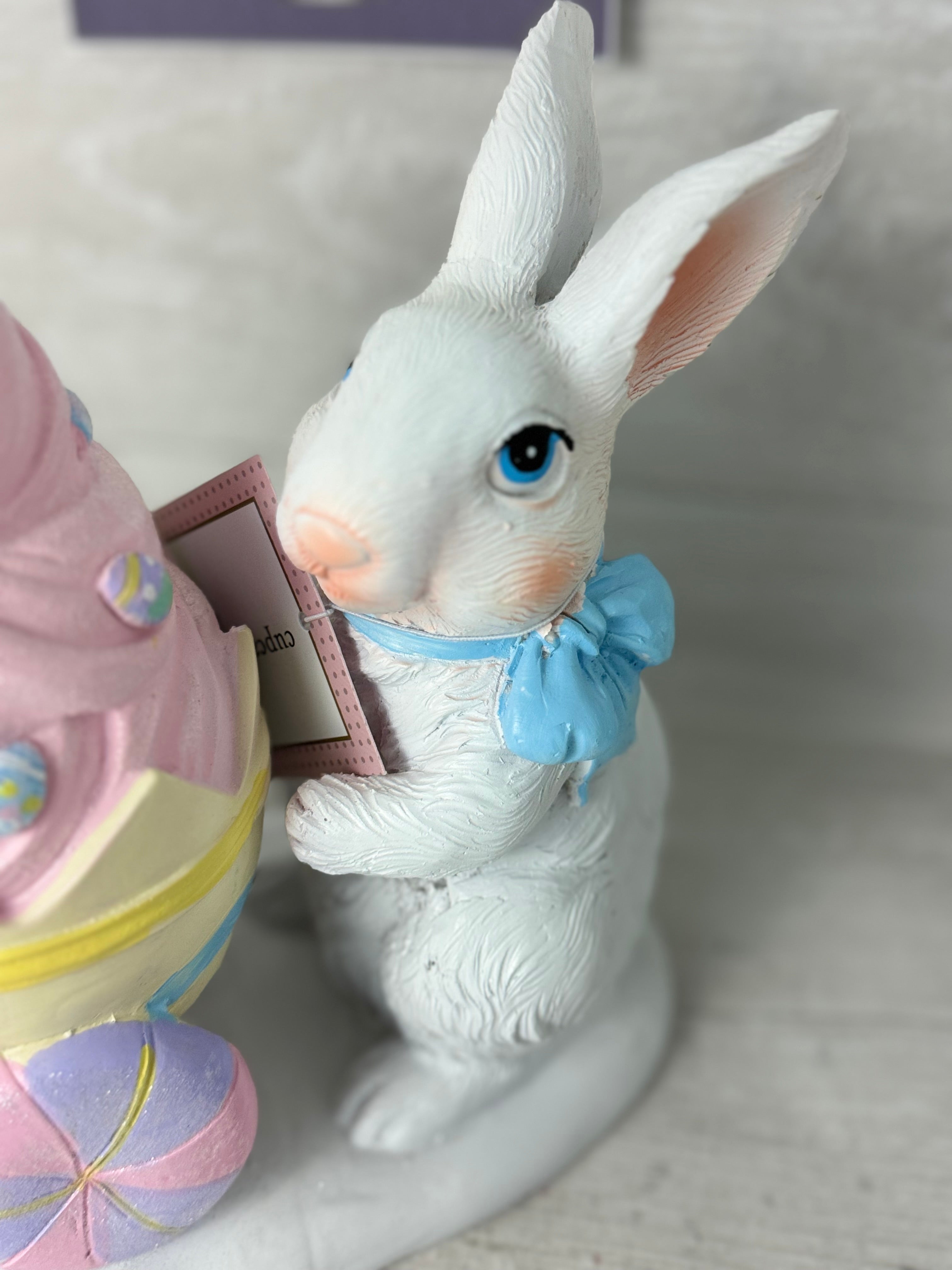 Cashmere store and Cupcake Easter Bunny