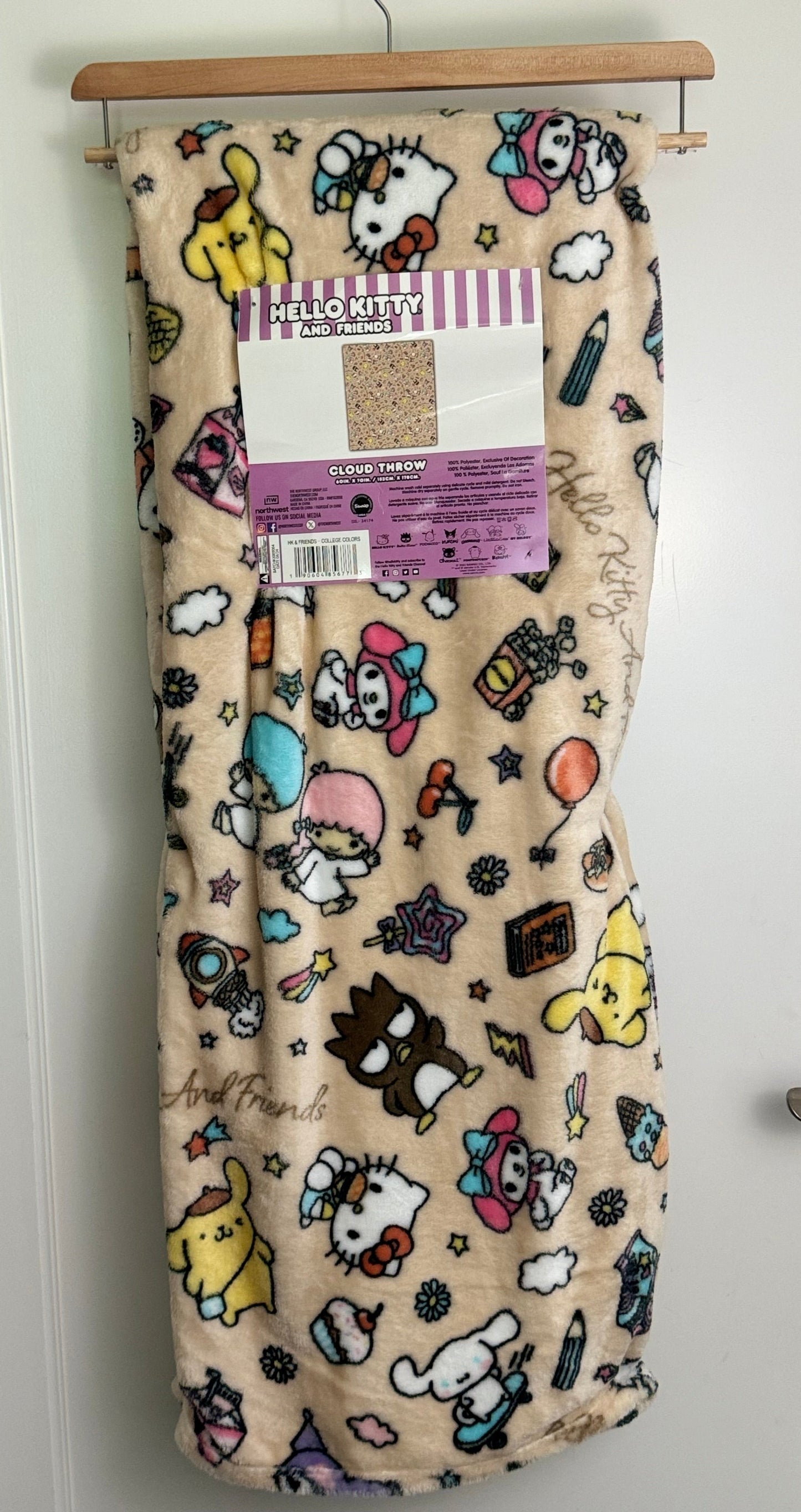 Hello Kitty and Friends Throw Blanket Cloud