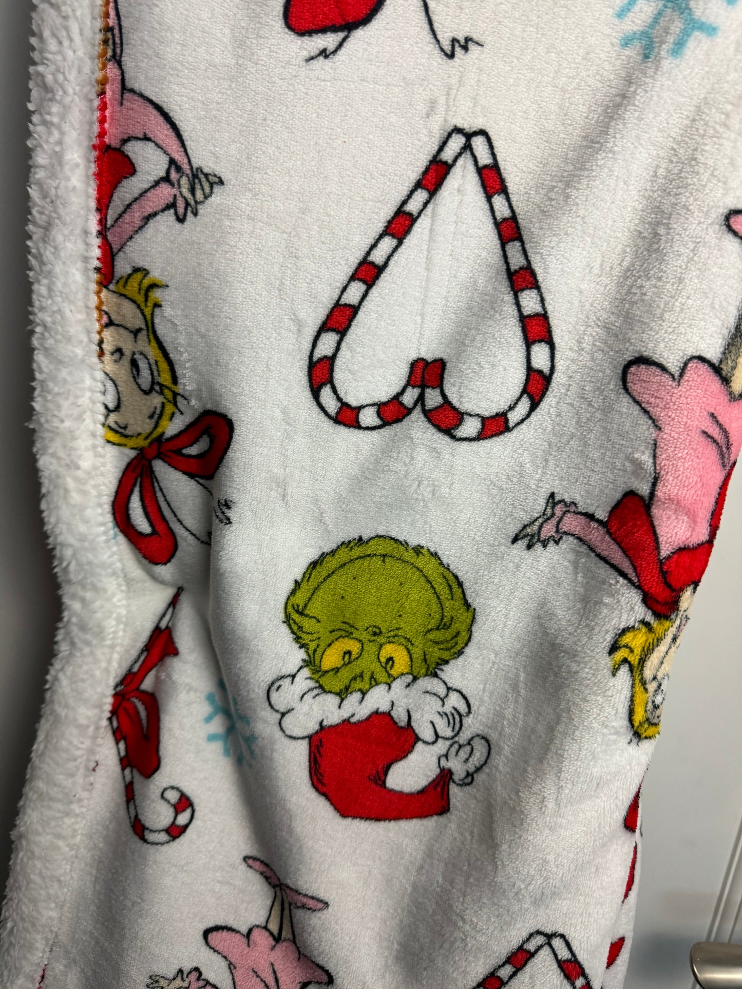 Grinch Christmas Throw Blanket~ Cindy Lou Who Sherpa