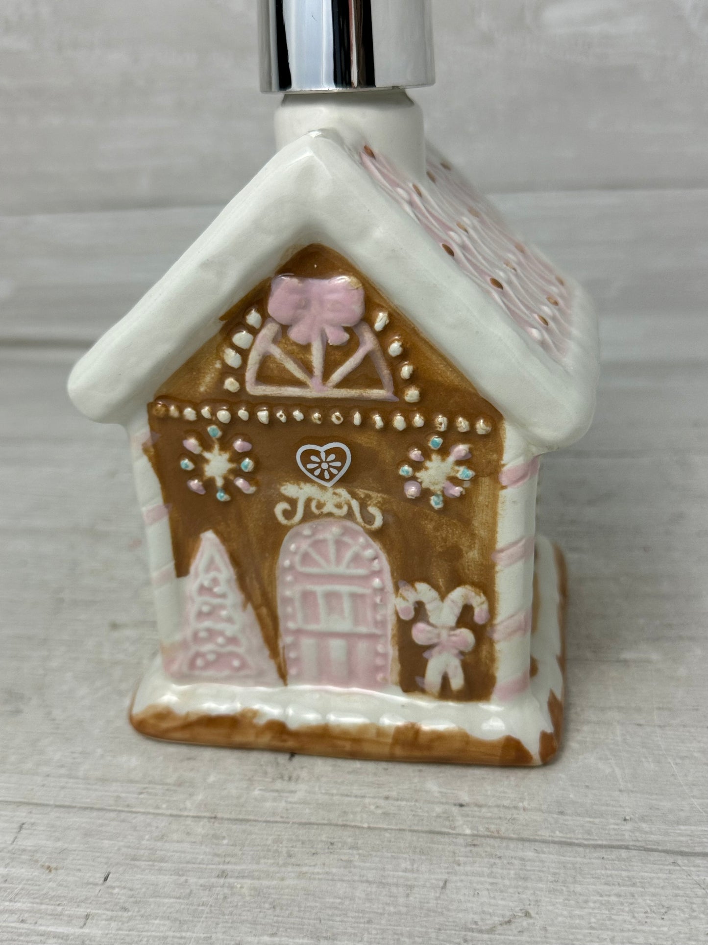 Gingerbread House Soap Dispenser & Sponge Holder Set