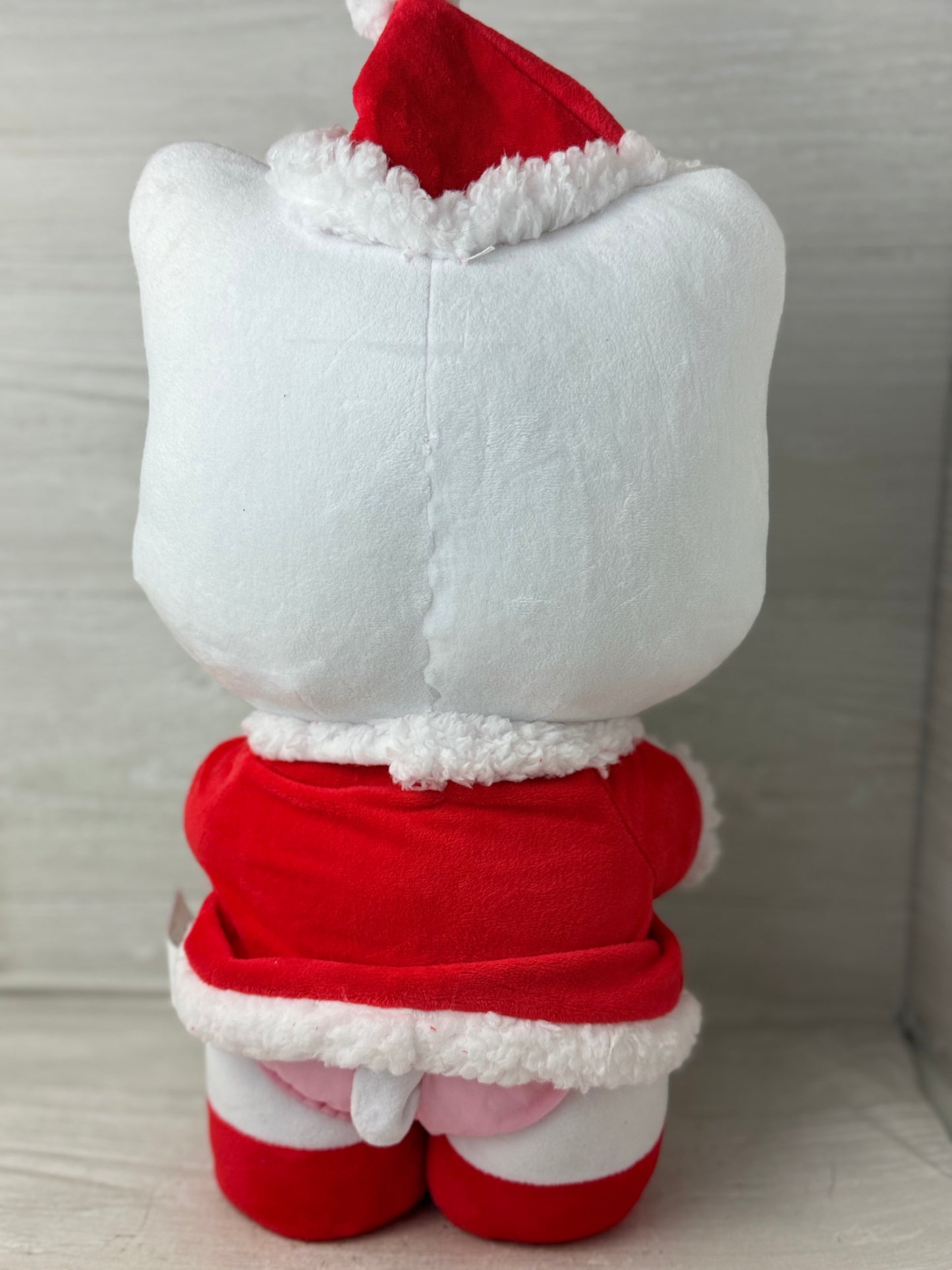 Hello Kitty Christmas Present Greeter