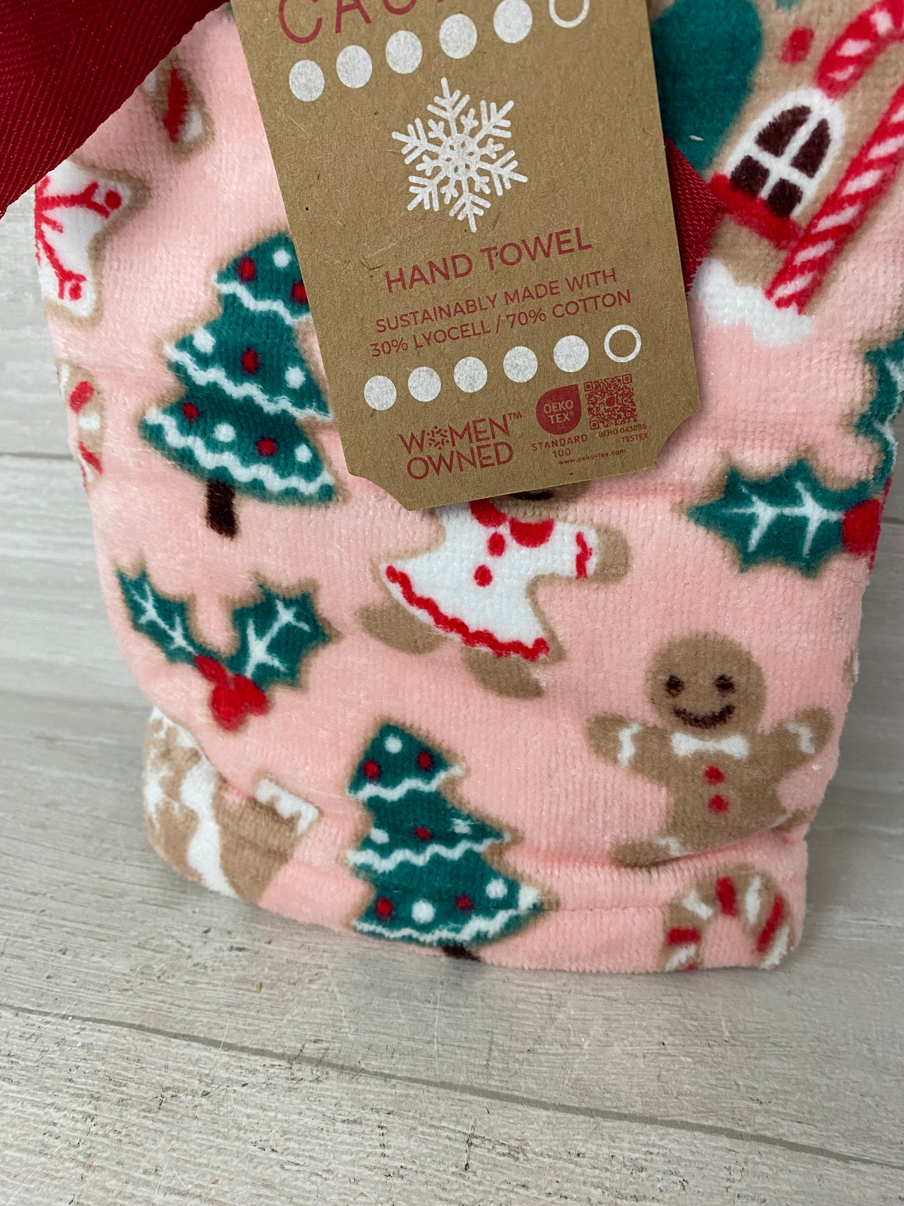 Pink christmas hand discount towels