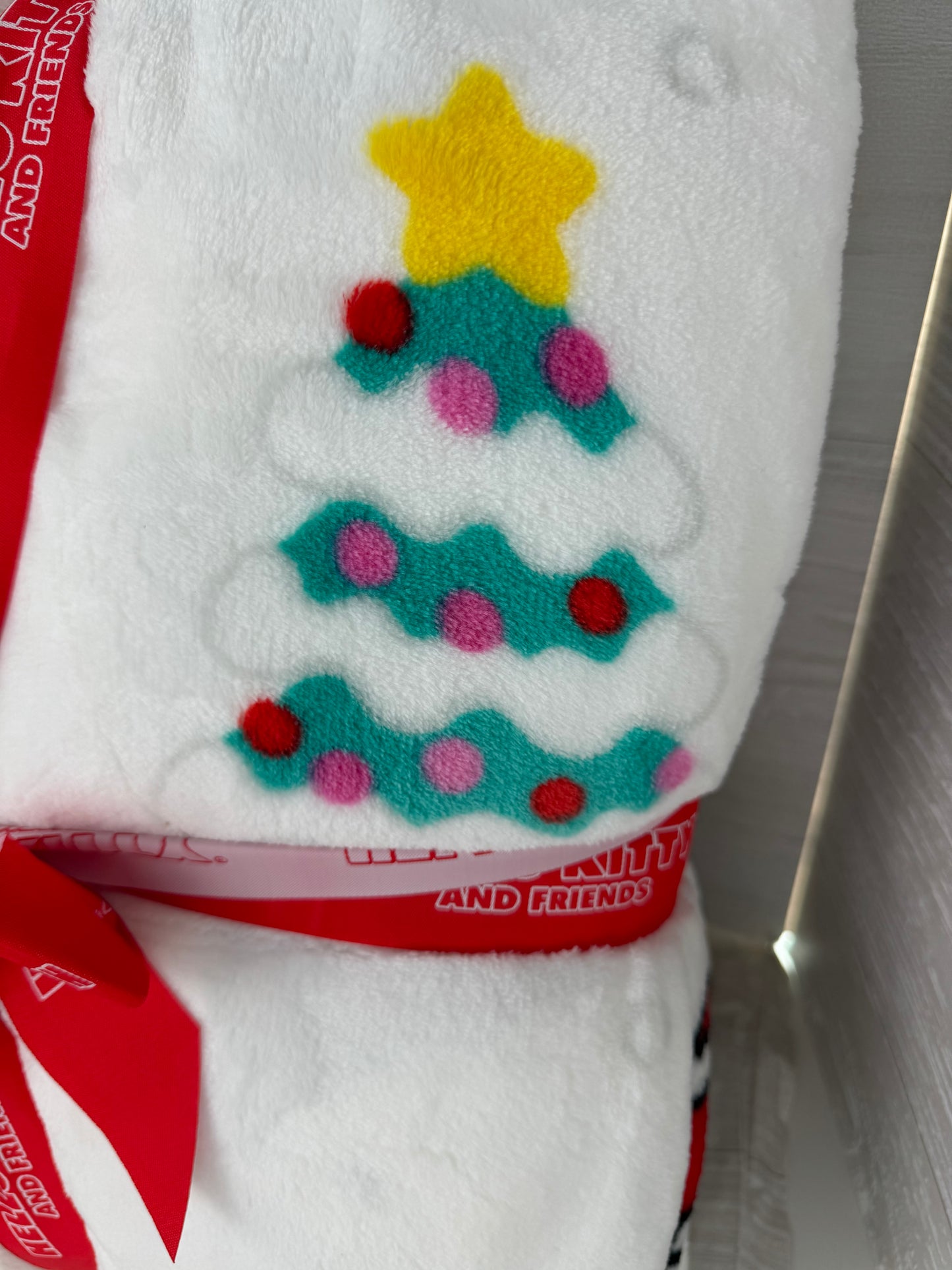 Hello Kitty Christmas Tree Full/Queen Blanket