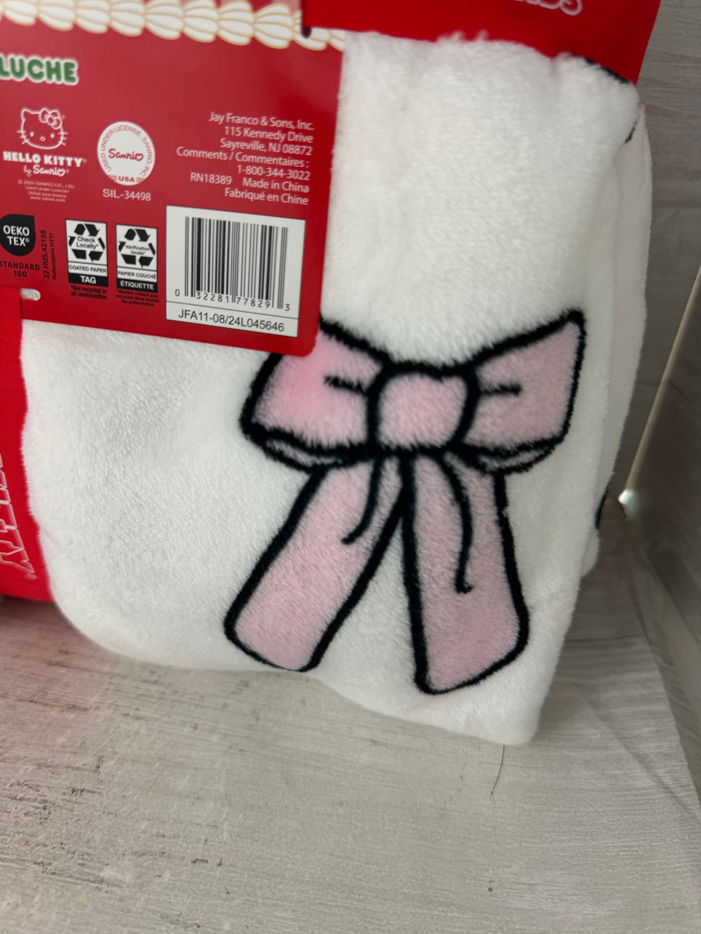 Hello Kitty Christmas Bow Twin Blanket