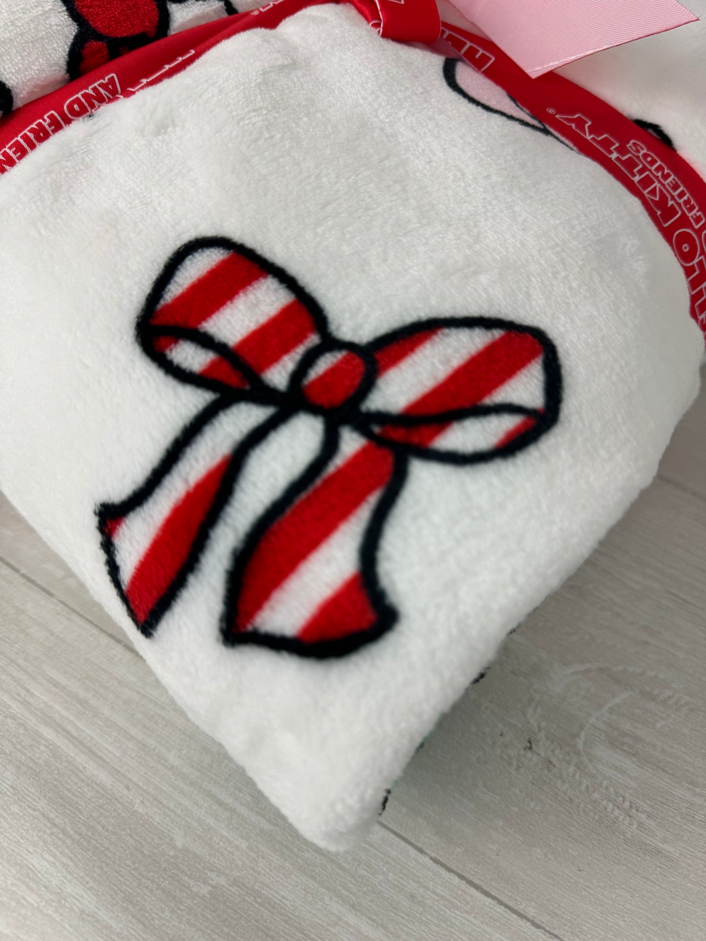 Hello Kitty Christmas Bow Twin Blanket