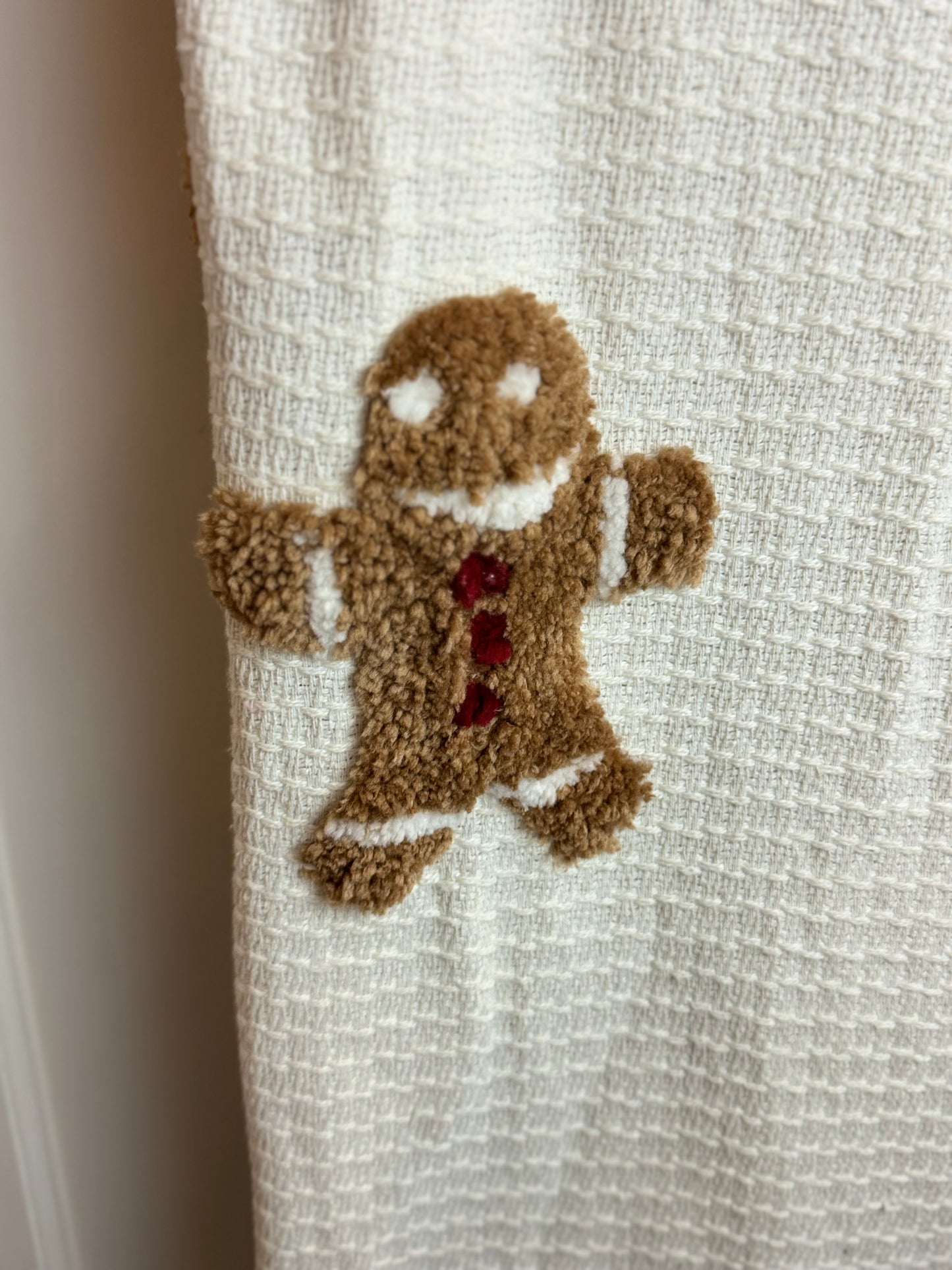 Rachel Zoe Gingerbread Men Throw Blanket