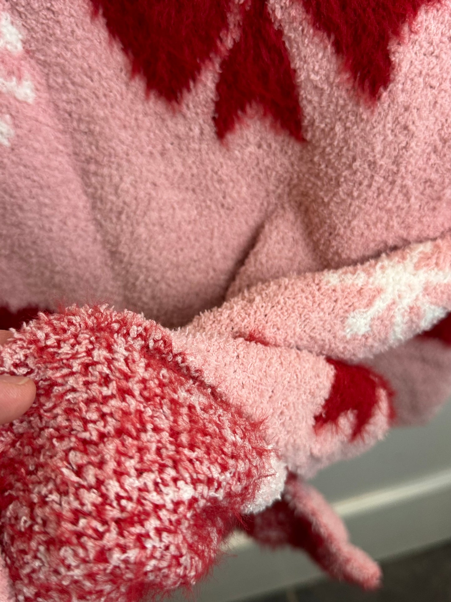 Envogue Pink Bow Knit Throw