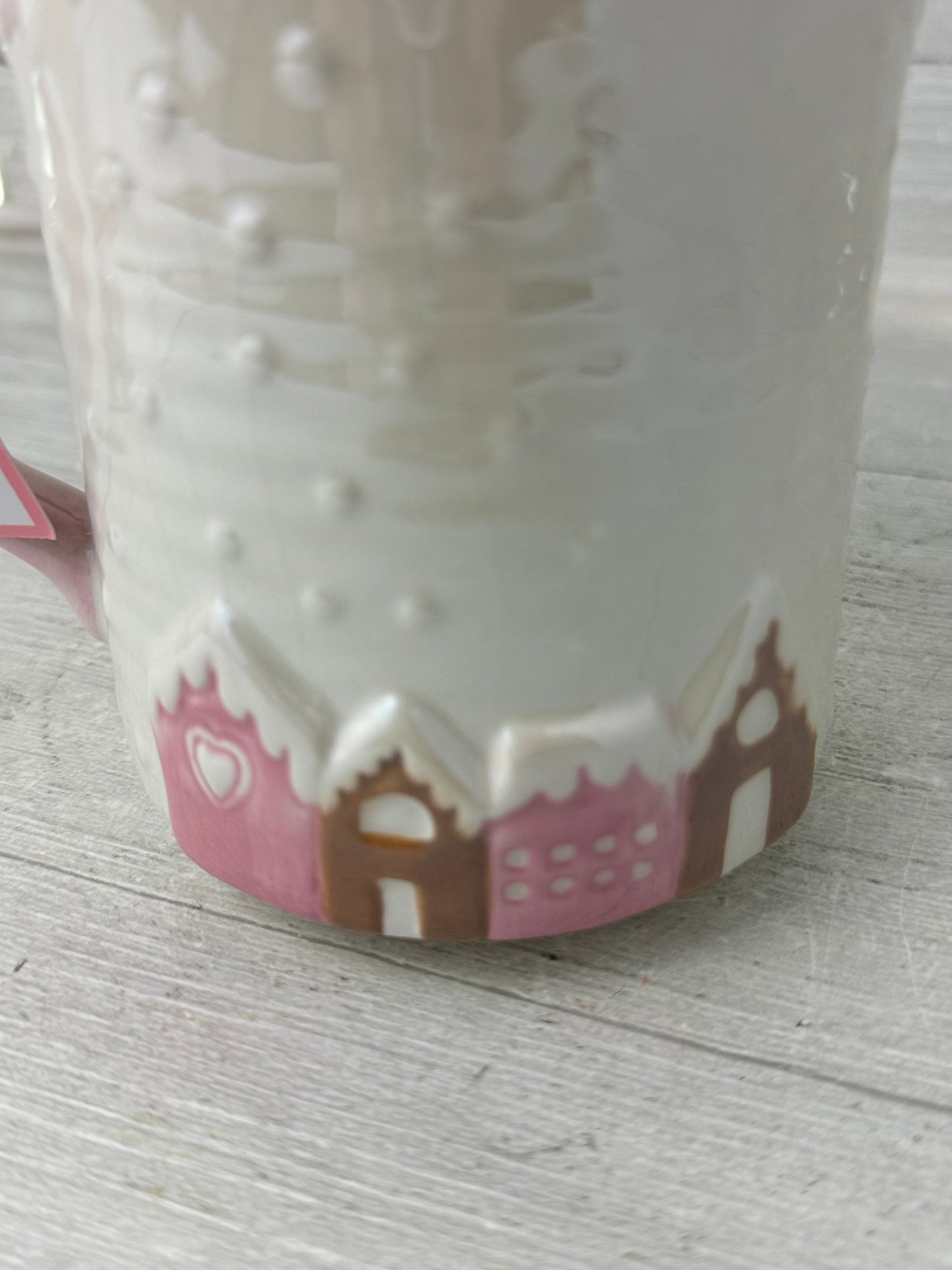 Peppermint & Pine Gingerbread Houses Mug