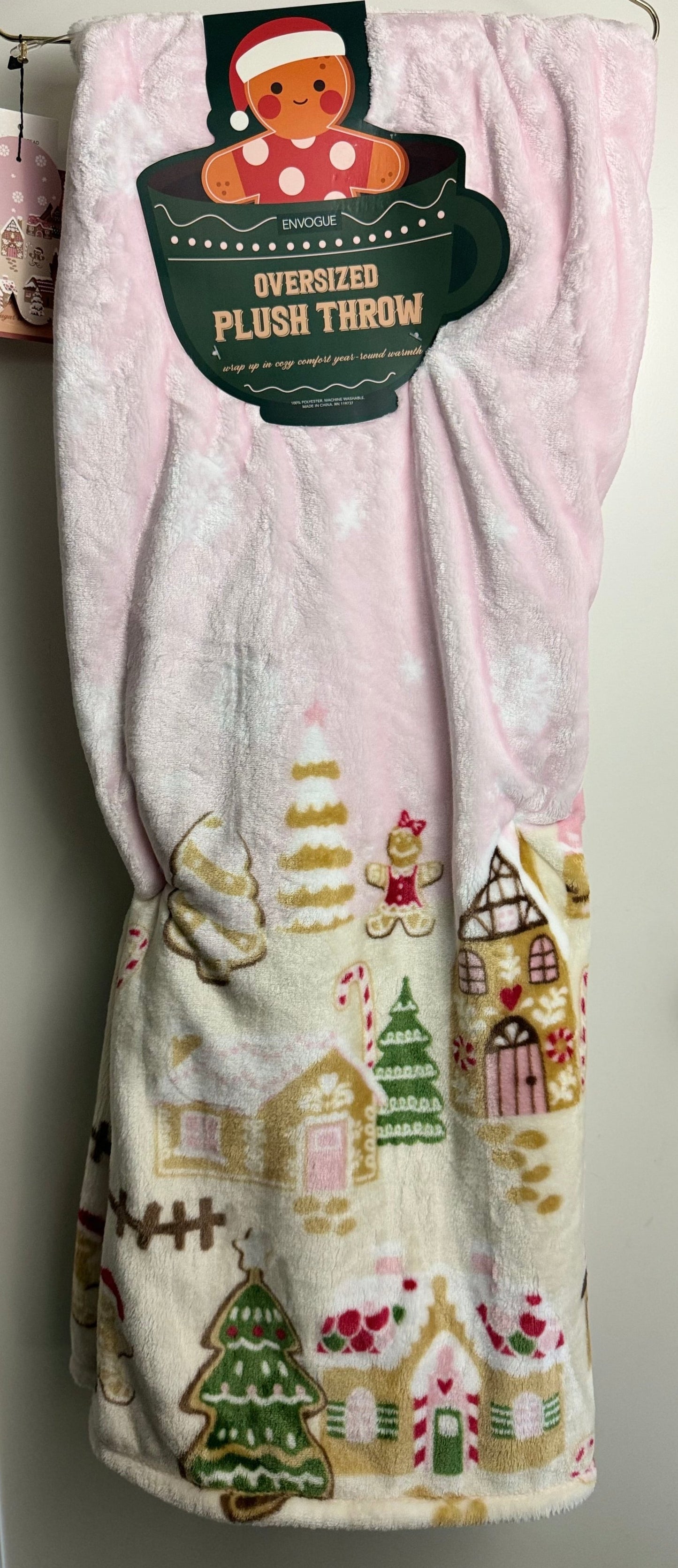 Envogue Pink Gingerbread House Throw