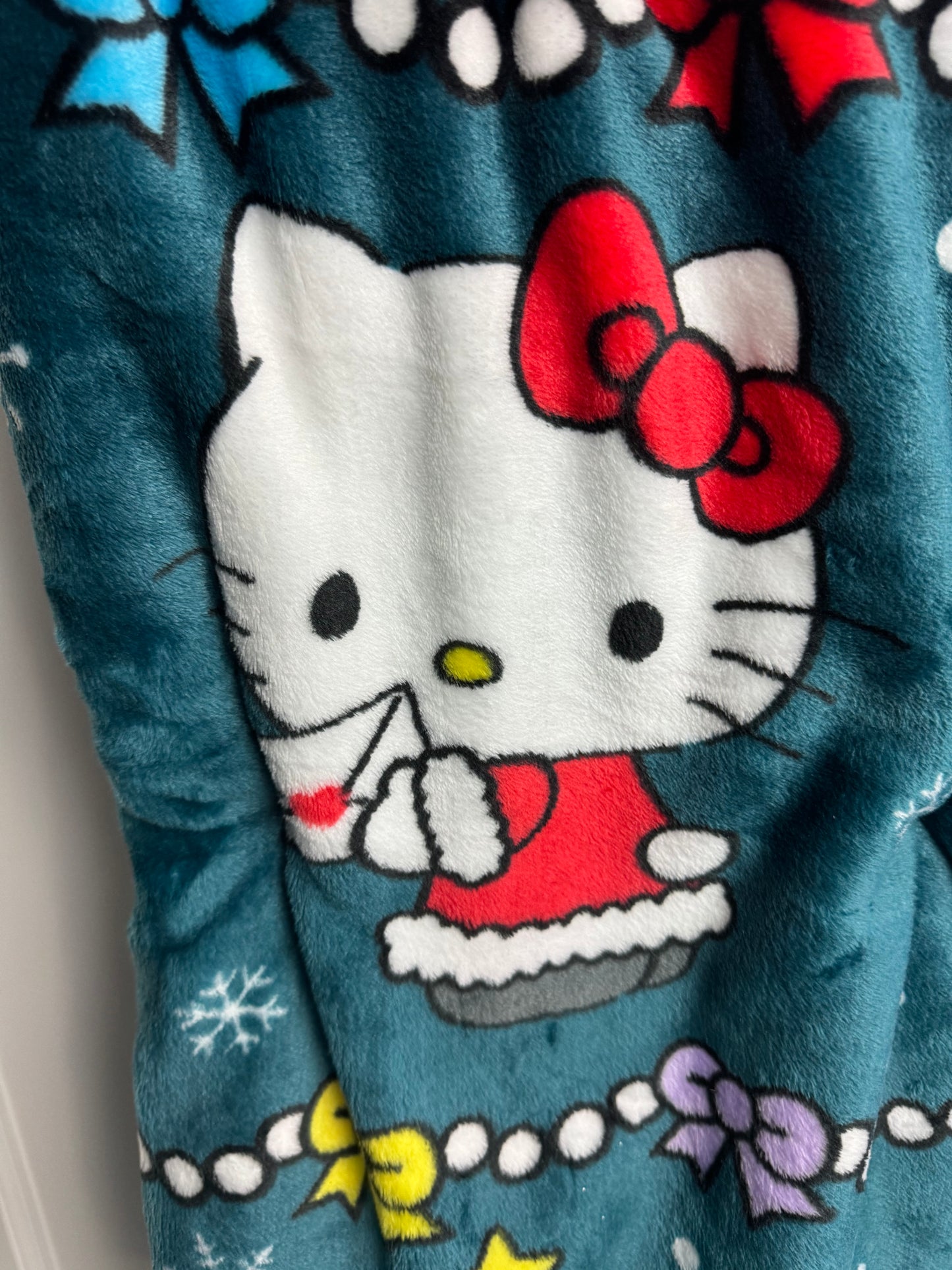 Hello Kitty Christmas Green Letters to Santa Throw Blanket