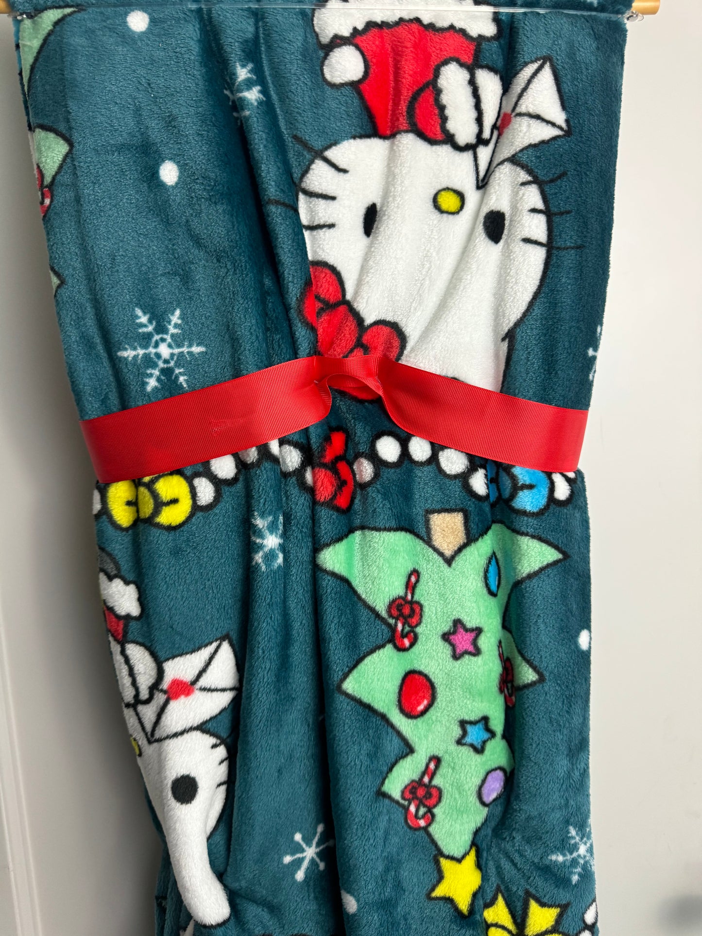 Hello Kitty Christmas Green Letters to Santa Throw Blanket