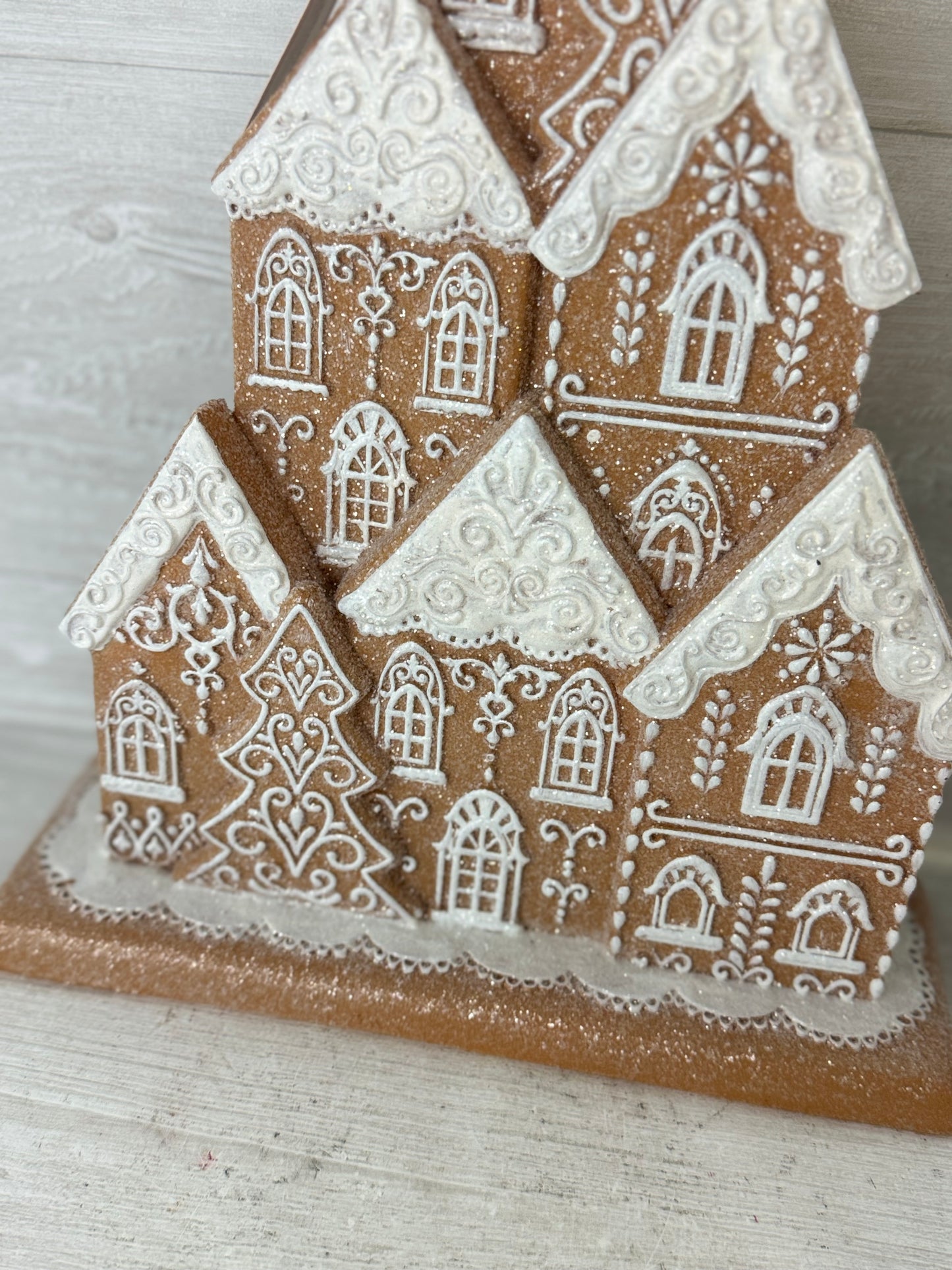 Cupcakes & Cashmere Gingerbread Houses