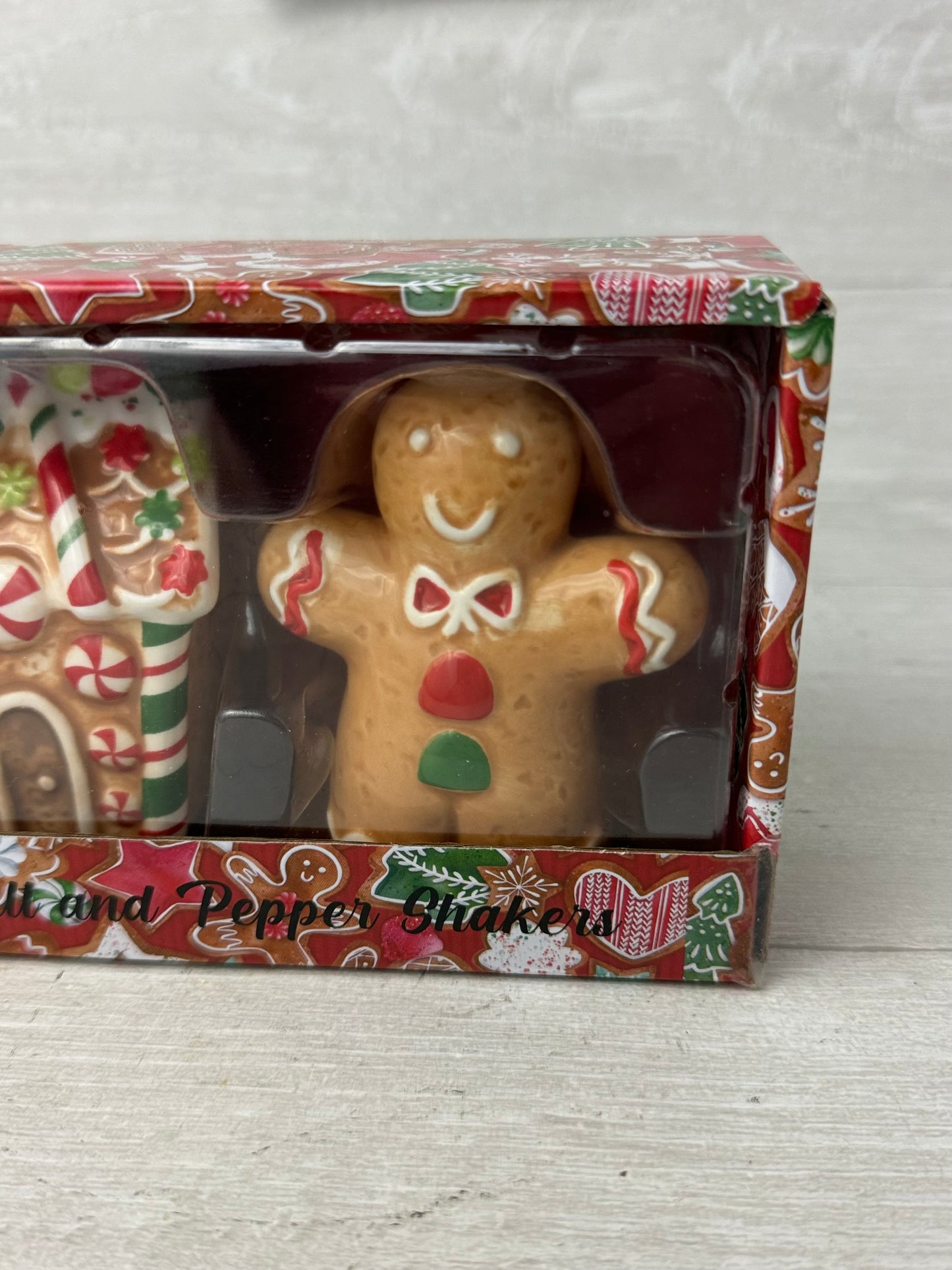 Red & Green Gingerbread Salt & Pepper Shakers