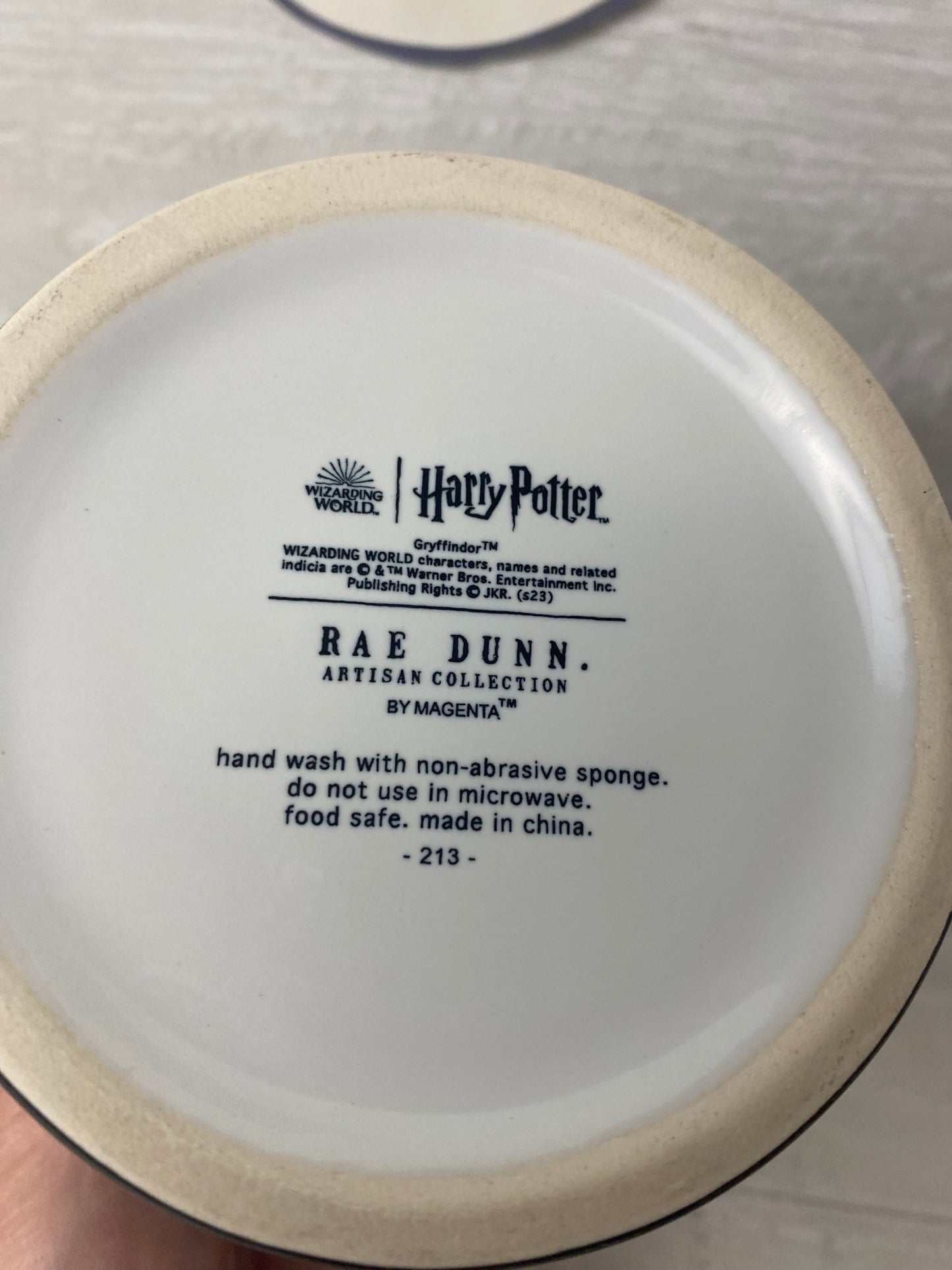 Rae Dunn Harry Potter Welcome To Hogwarts Mug (Gryfindor)