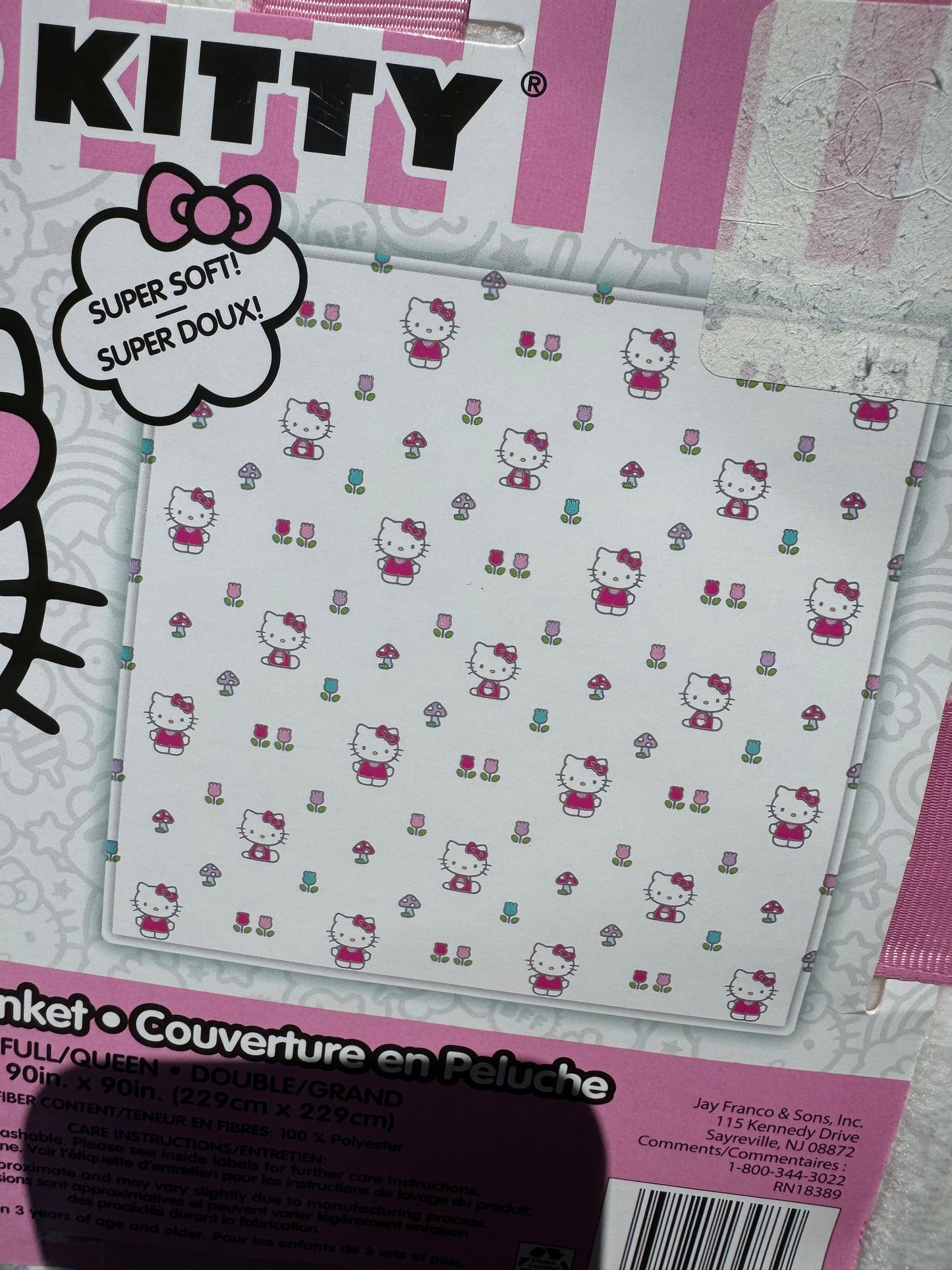 Hello Kitty White Tulip Full/Queen Blanket